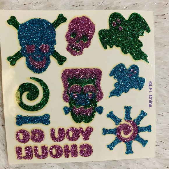 Skull Dance by Lisa Frank ☠️ - Picture 13 of 15